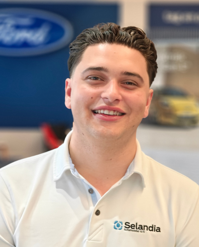 Hjemmeside kontakt billede Car Dealer Team Member